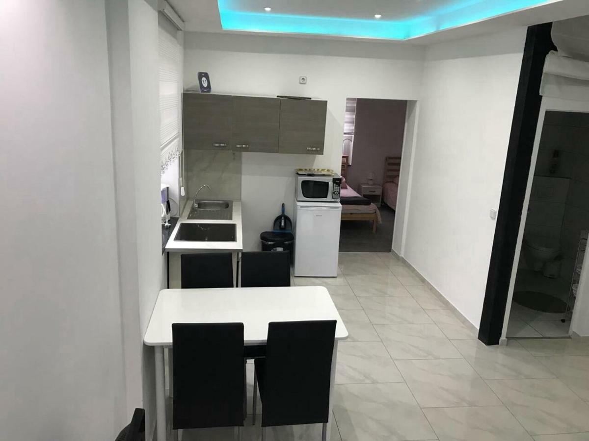 Adel Apartment